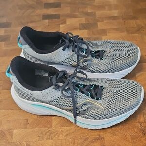 Mens Saucony Kinvara 14 Gray Mesh Running Shoes with Teal Highlights